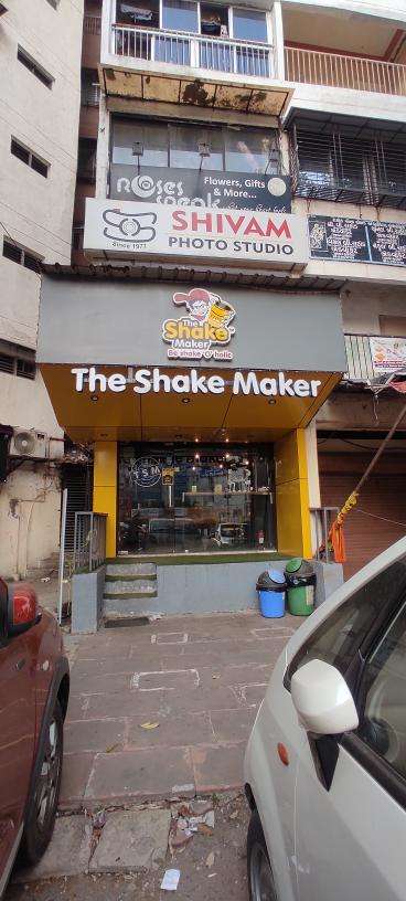 The Shake Maker in Athwalines,Surat - Order Food Online - Best Beverage  Retailers in Surat - Justdial