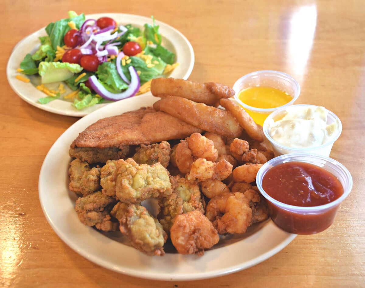 Pirate S Table Calabash Seafood Buffet Surfside Beach Myrtle Pirate S Table Calabash Seafood Buffet
