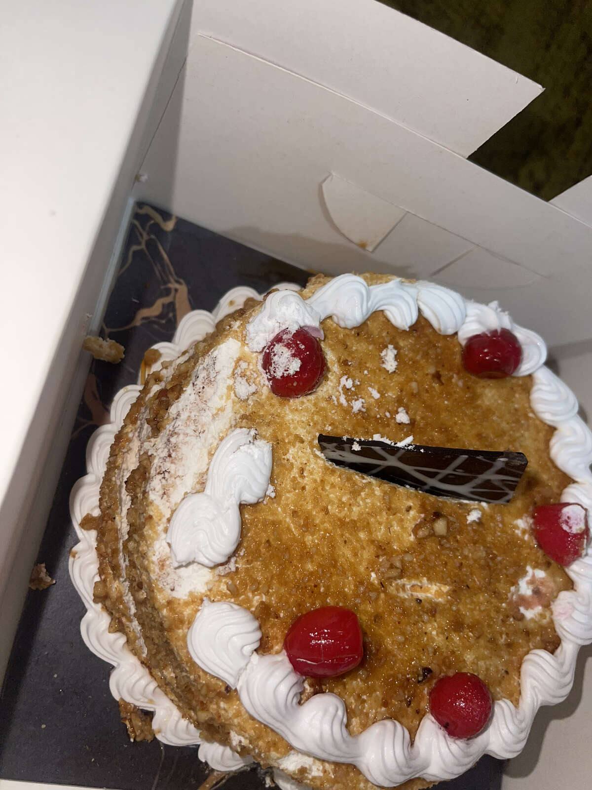 Fusion 360 Cakes 'N' Bakes - Cake Shop in Jamalpore