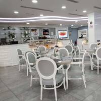 White Ambient Restaurant Jumeirah Lake Towers Jlt Dubai Zomato