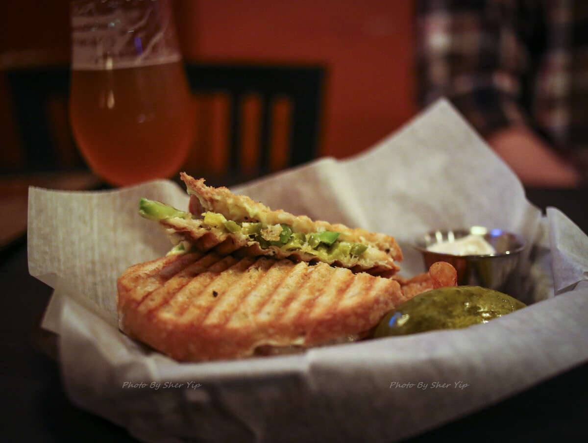 Apothecary Ale House & Cafe, Zomato