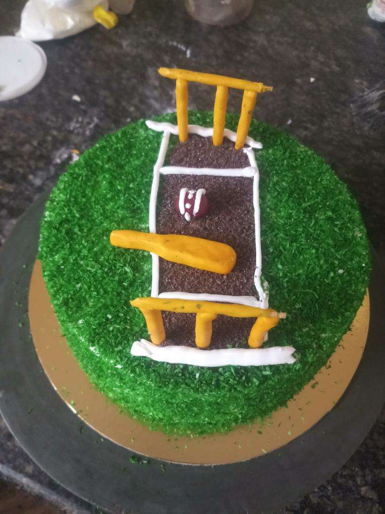 5th birthday cake theme cricket lover bat ball easy simple design ideas  decorating tutorials - YouTube