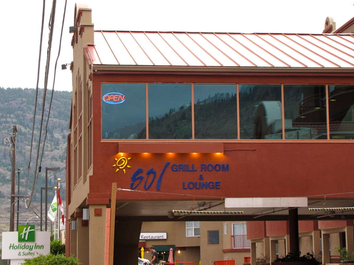 SOL Grill Room & Lounge, Osoyoos, Osoyoos