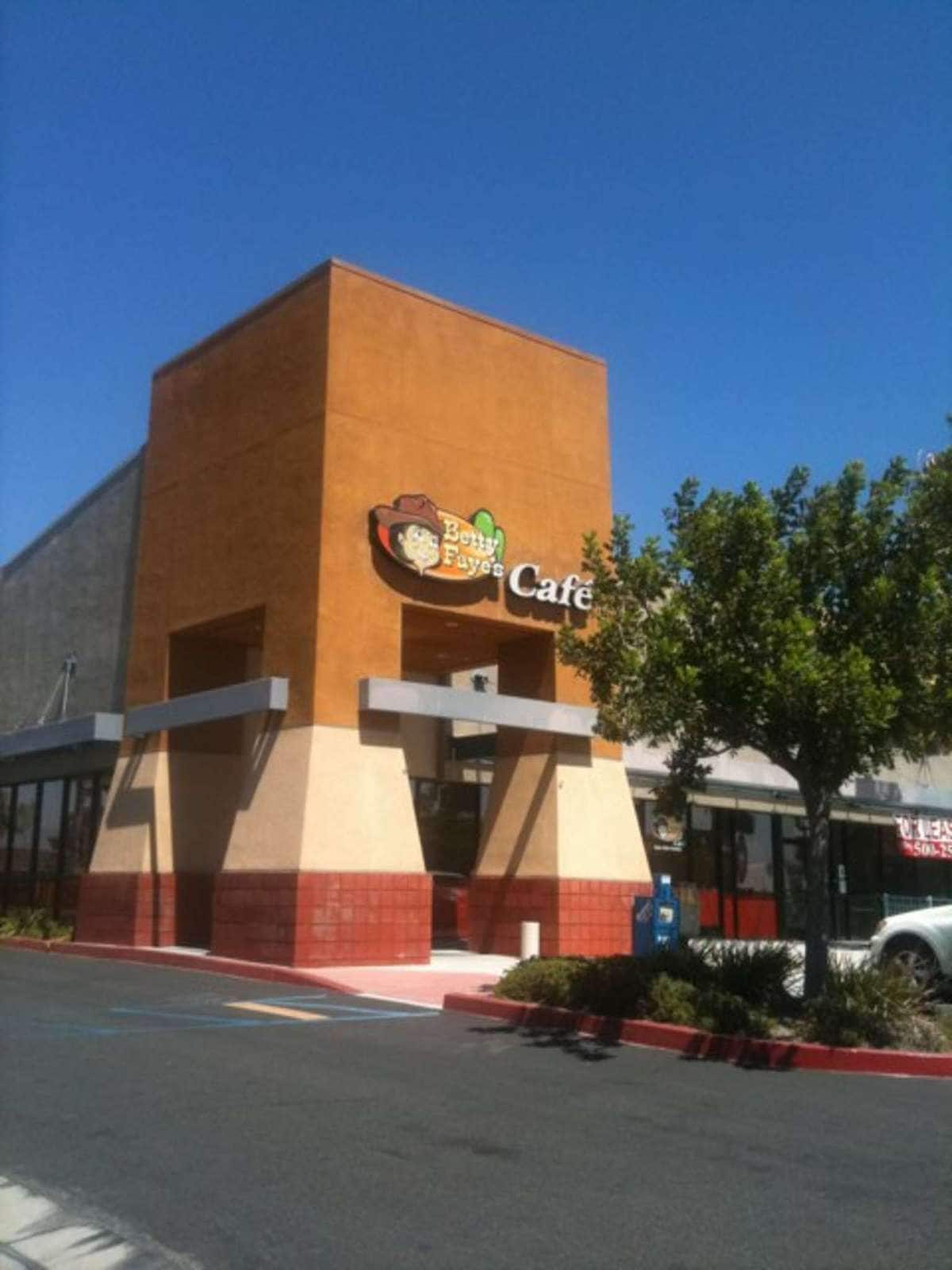 Goodfellas Restaurant Corona California - 718ijk6