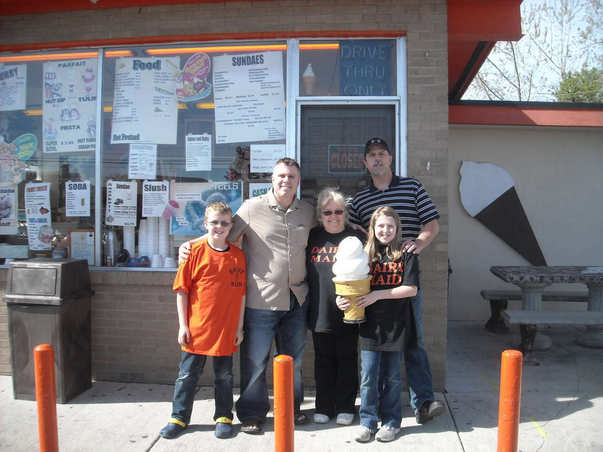 Dairy Maid, Fraser, Detroit Zomato