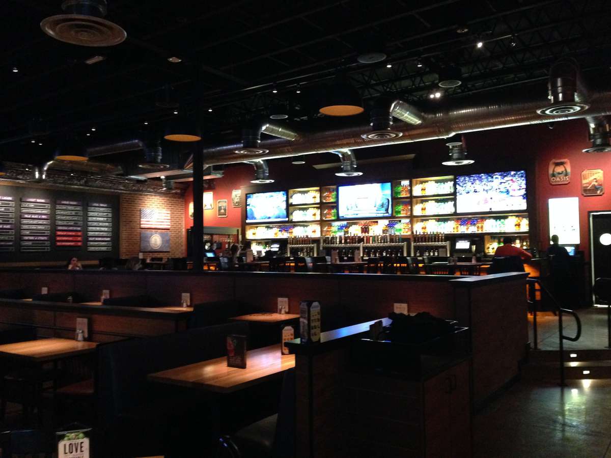 BJ's Restaurant and Brewhouse, Newport News, Hampton Roads | Zomato - Bj's Restaurant & Brewhouse Newport News