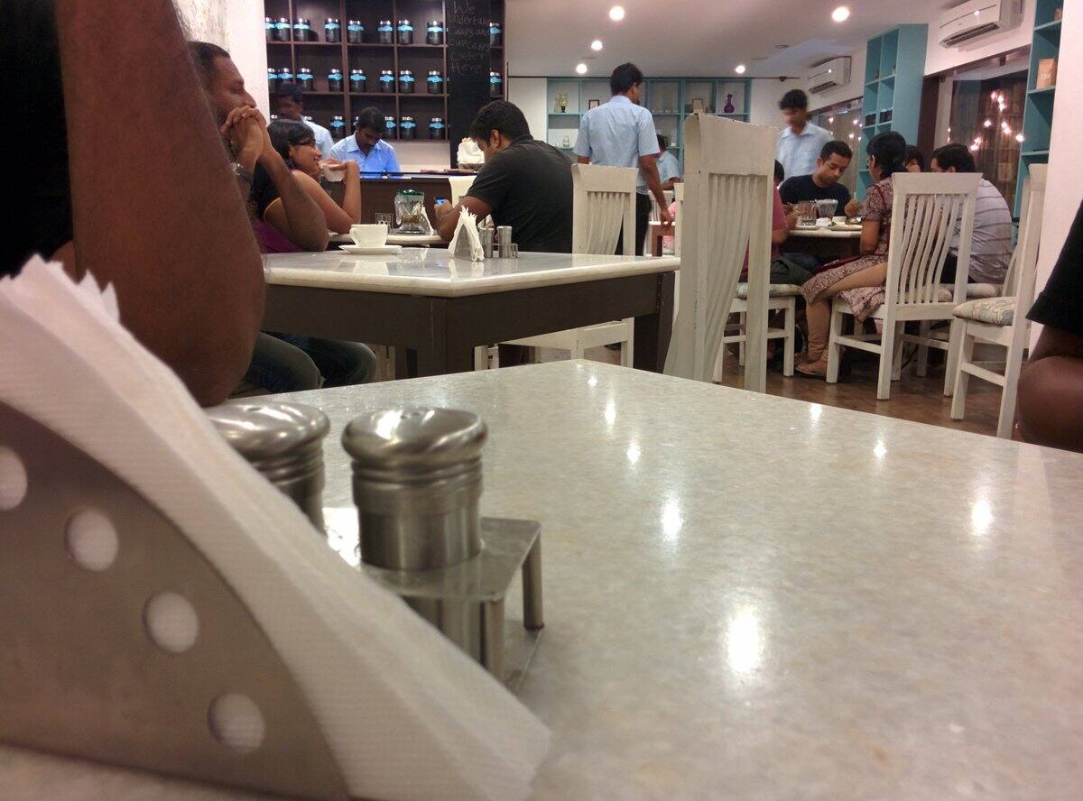 Anurag Paul's review for Lloyd's Tea House, Gopalapuram, Chennai on Zomato