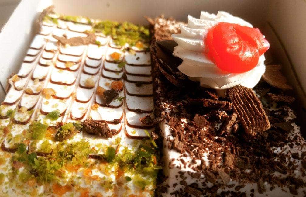 Puffs N Cakes in Dwarka Sector 6,Delhi - Best Bakeries in Delhi - Justdial
