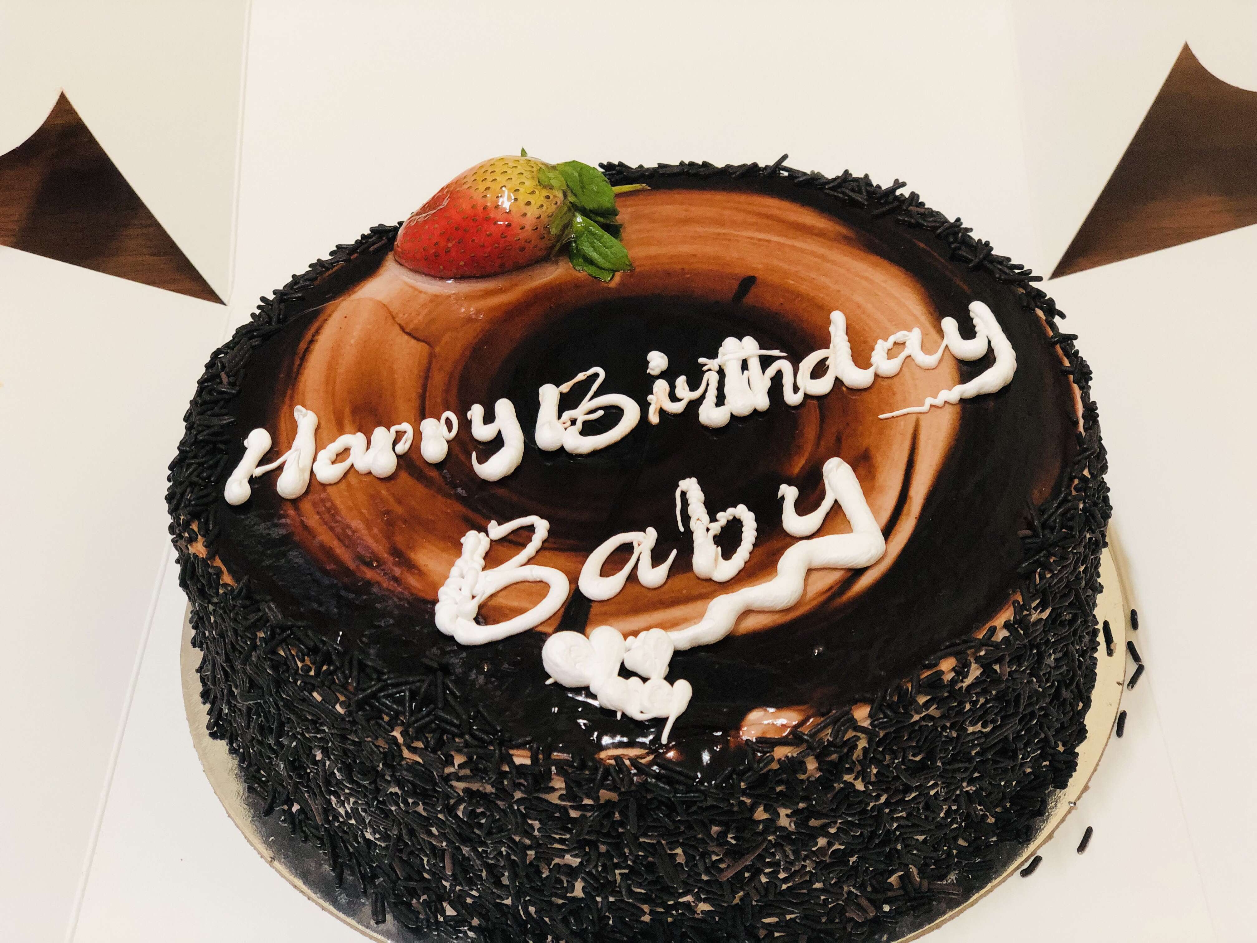 Anniversary Cake – snehasweetsanddairy.com