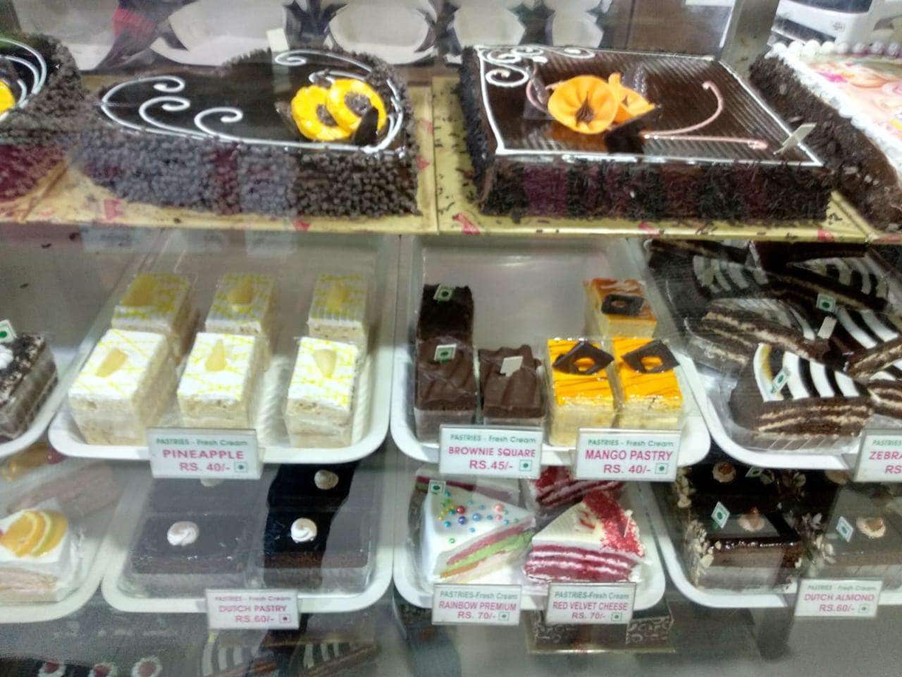 Monginis Cake Shop in Kurla West,Mumbai - Best Cake Shops in Mumbai -  Justdial