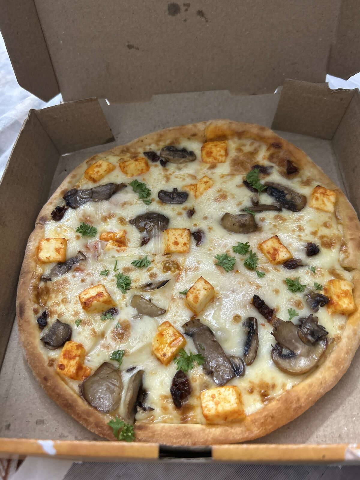 Crusto's Cheese Burst Pizza, Tilak Nagar, New Delhi Zomato