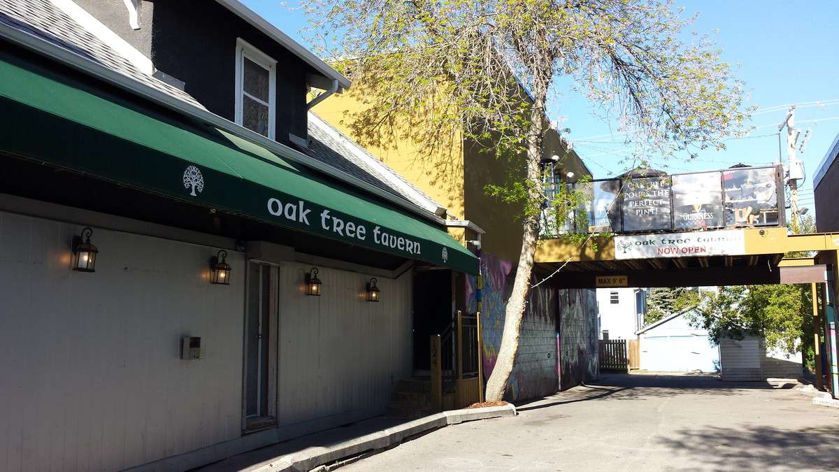 Oak Tree Bar And Grill Ashland Oregon at Shirley Cotton blog