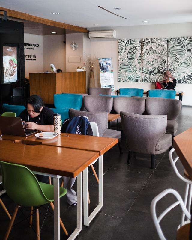 Work Room Coffee Photos Pictures Of Work Room Coffee