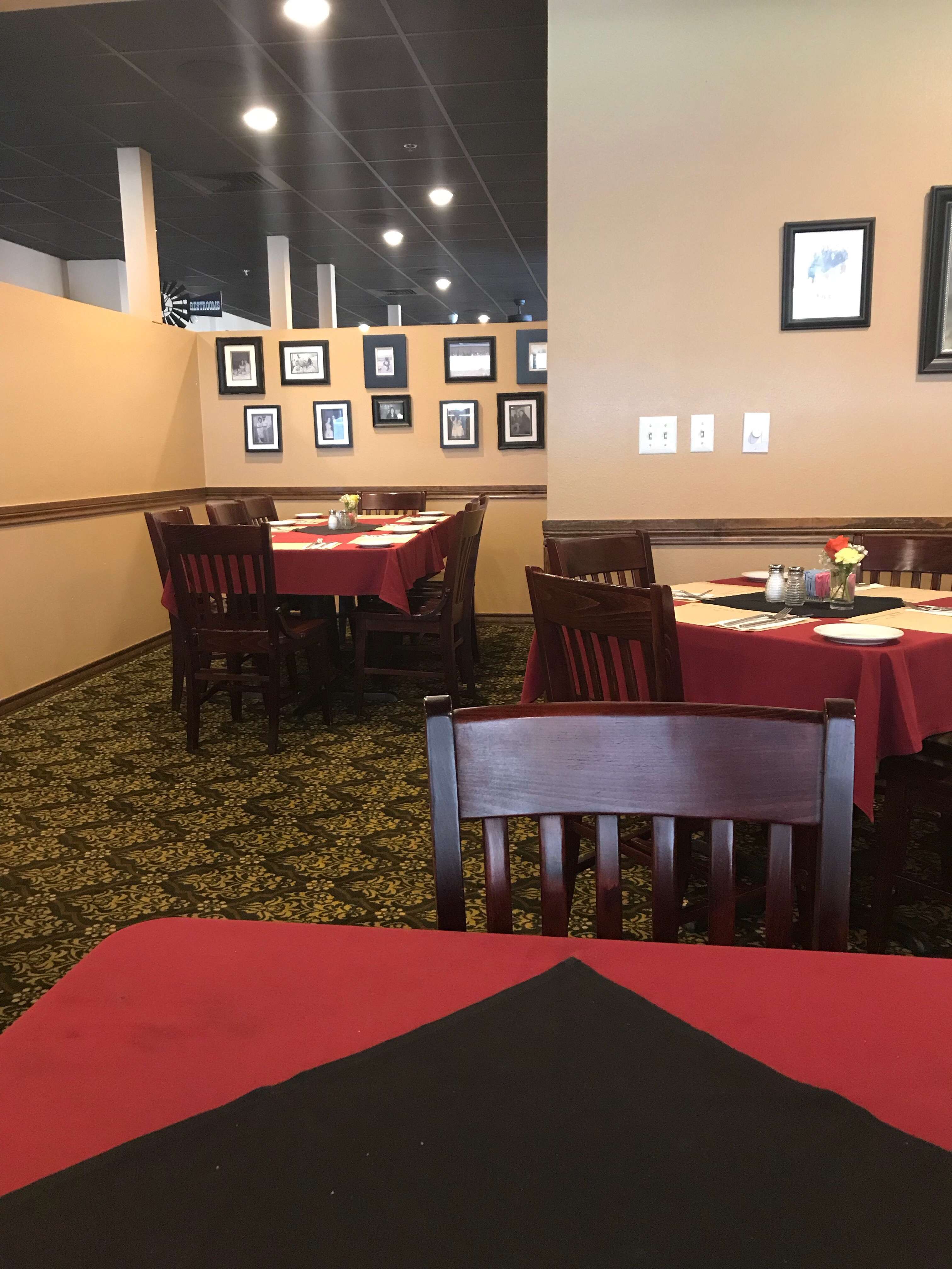 Beehive Steakhouse, Abilene, Abilene | Zomato