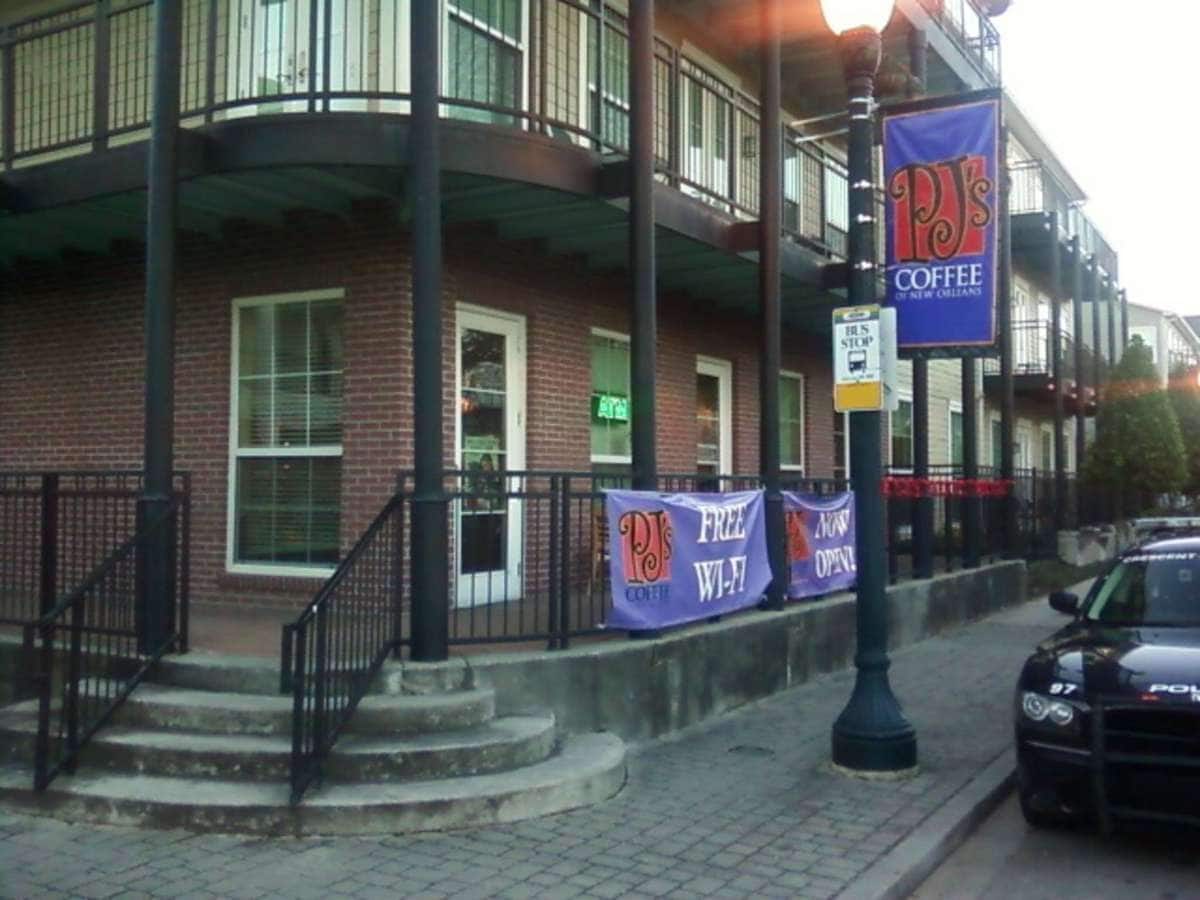 Pj S Coffee Of New Orleans Lower Garden District New Orleans