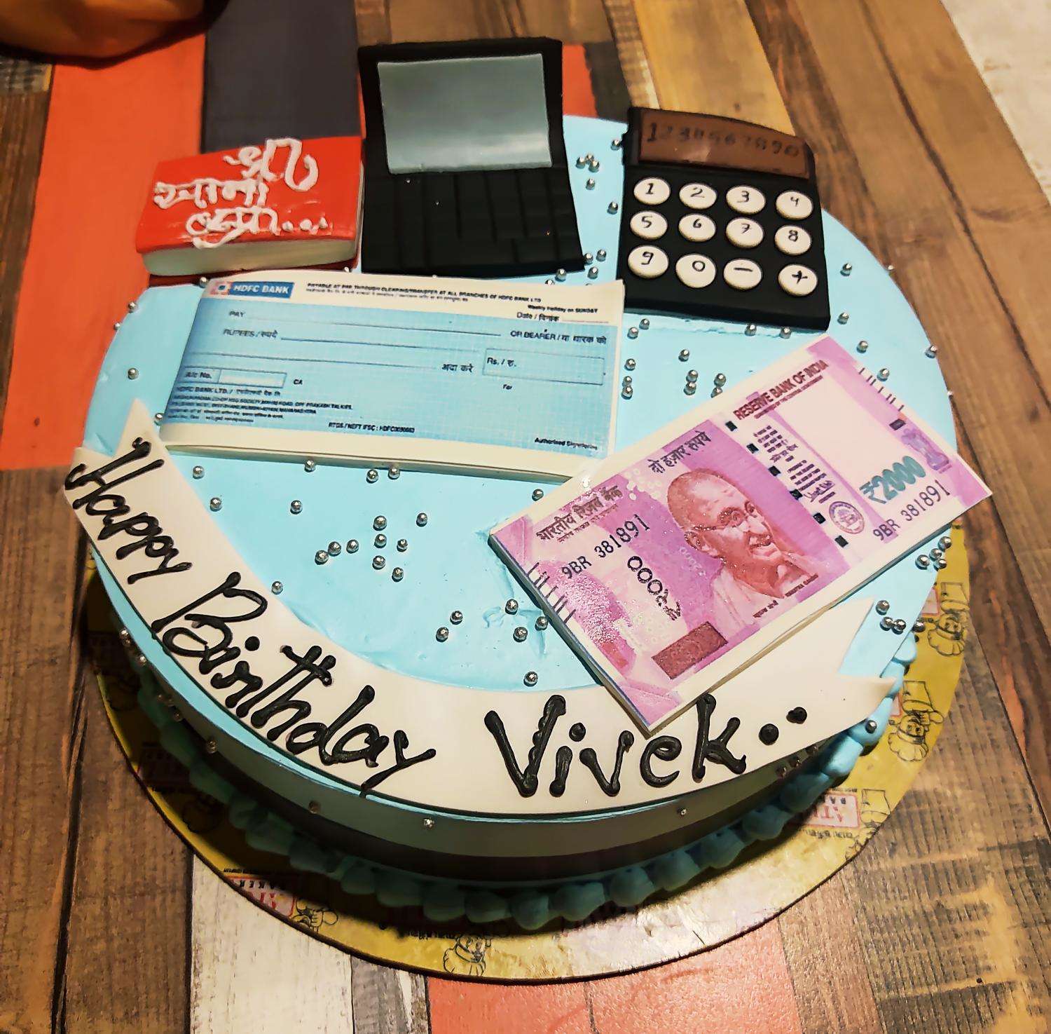 Indian currency themed cake delivered to Delhi and Noida
