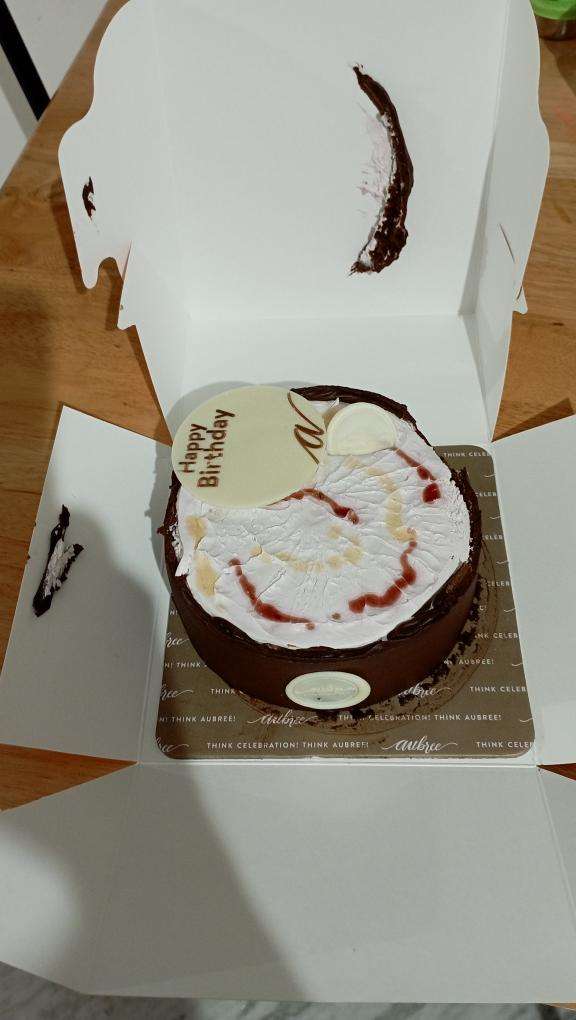 Koshy's Legendary Plum Cake, Eggless Cakes At Aubree, OG Variar's Special  Cakes! Plum Cake Tour Pt 2 – Food Lovers TV