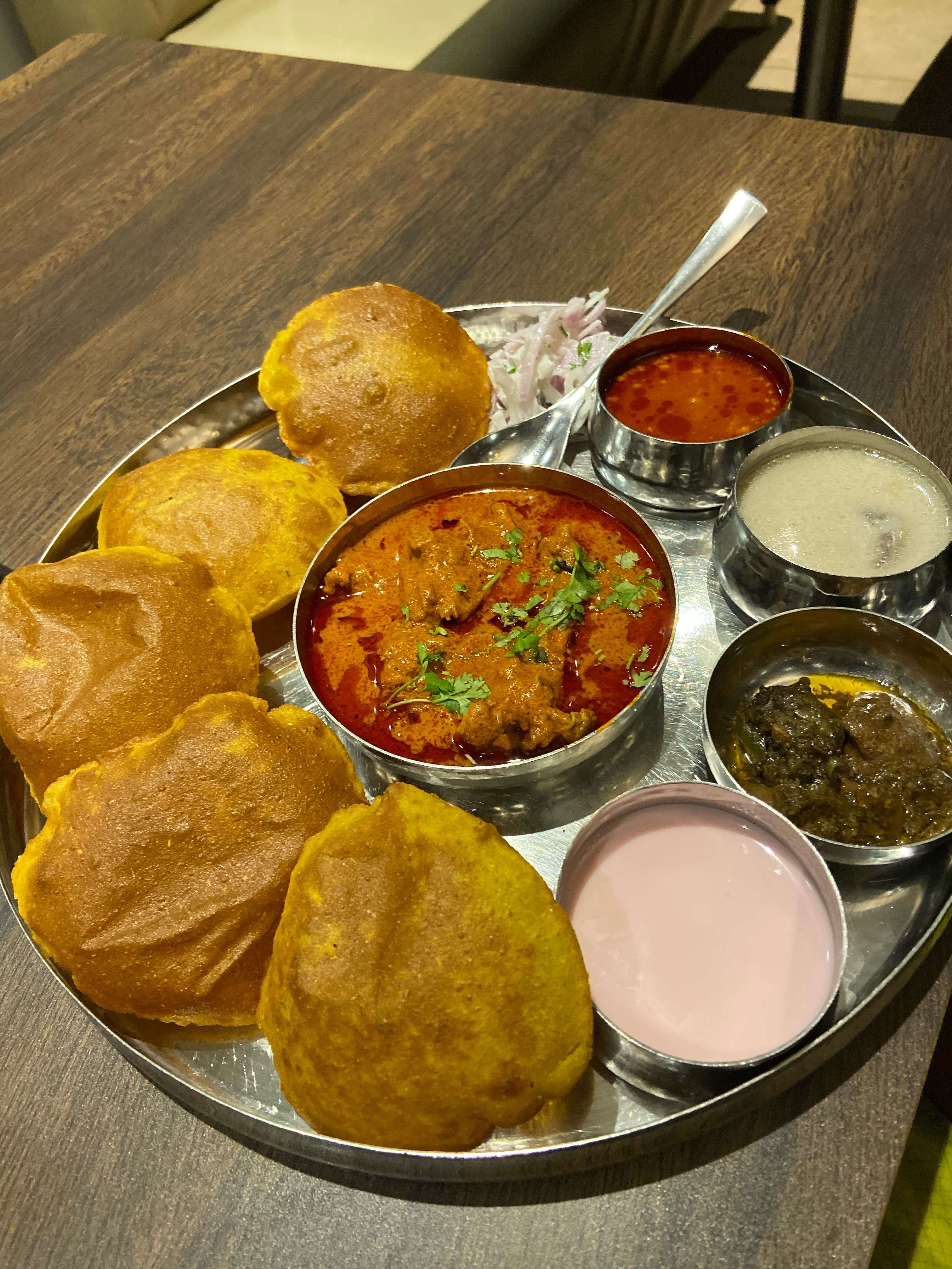 Maruti Wada Kombda, Tarabhai Park order online - Zomato