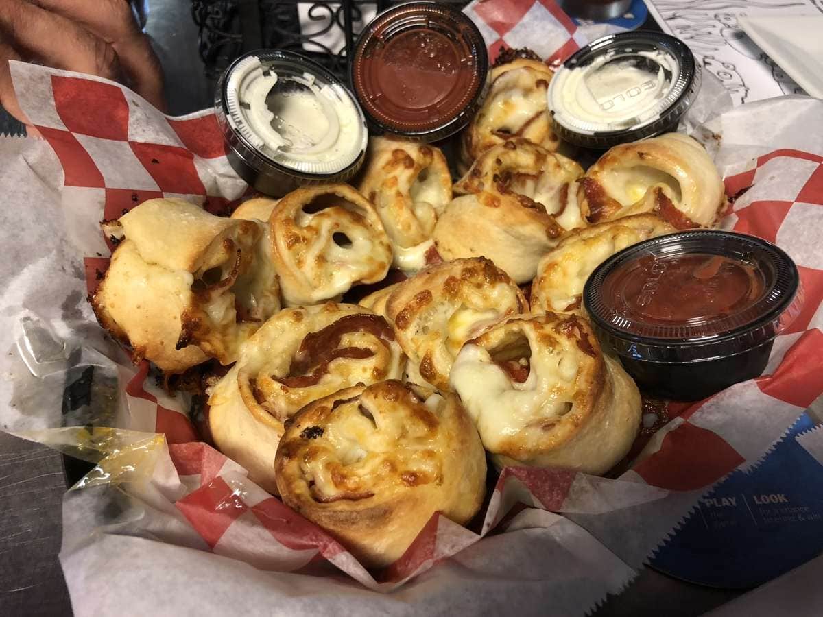 Yellow Submarine, Nags Head, Nags Head