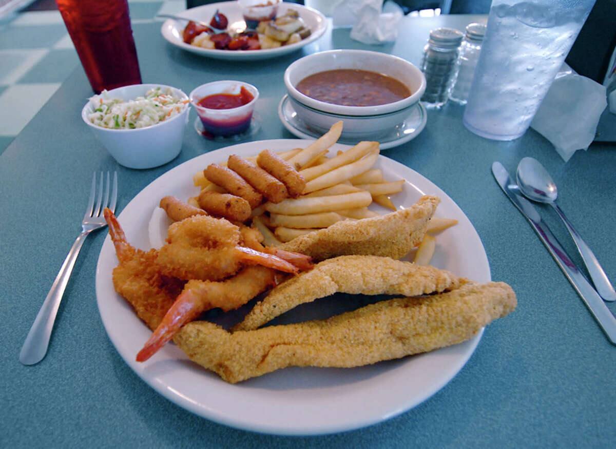 Mccurdy S Catfish Burgers Winnsboro Winnsboro Zomato