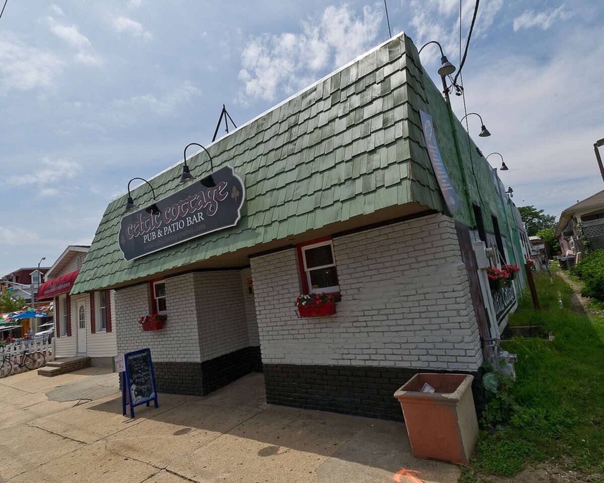 Celtic Cottage Pub क फ ट एव च त र Long Branch