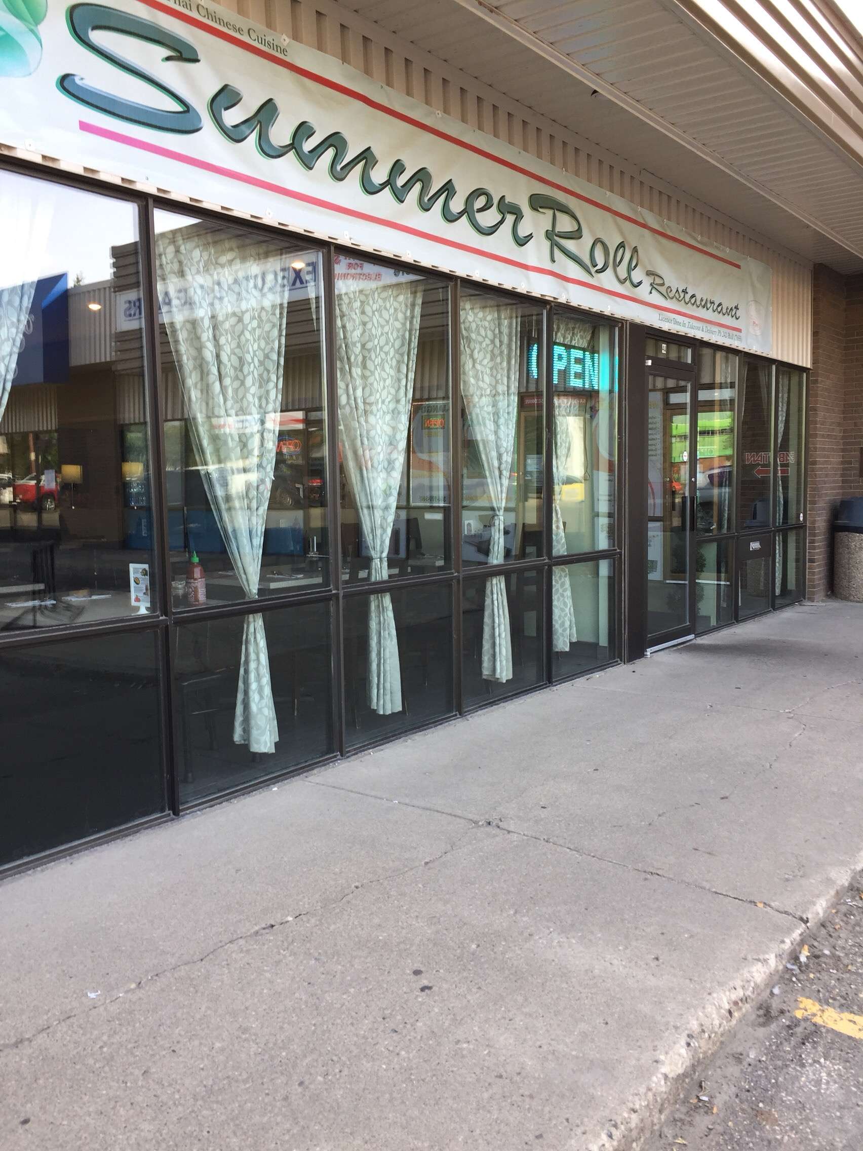 Summer Roll Family Restaurant, Lawson, Saskatoon Zomato