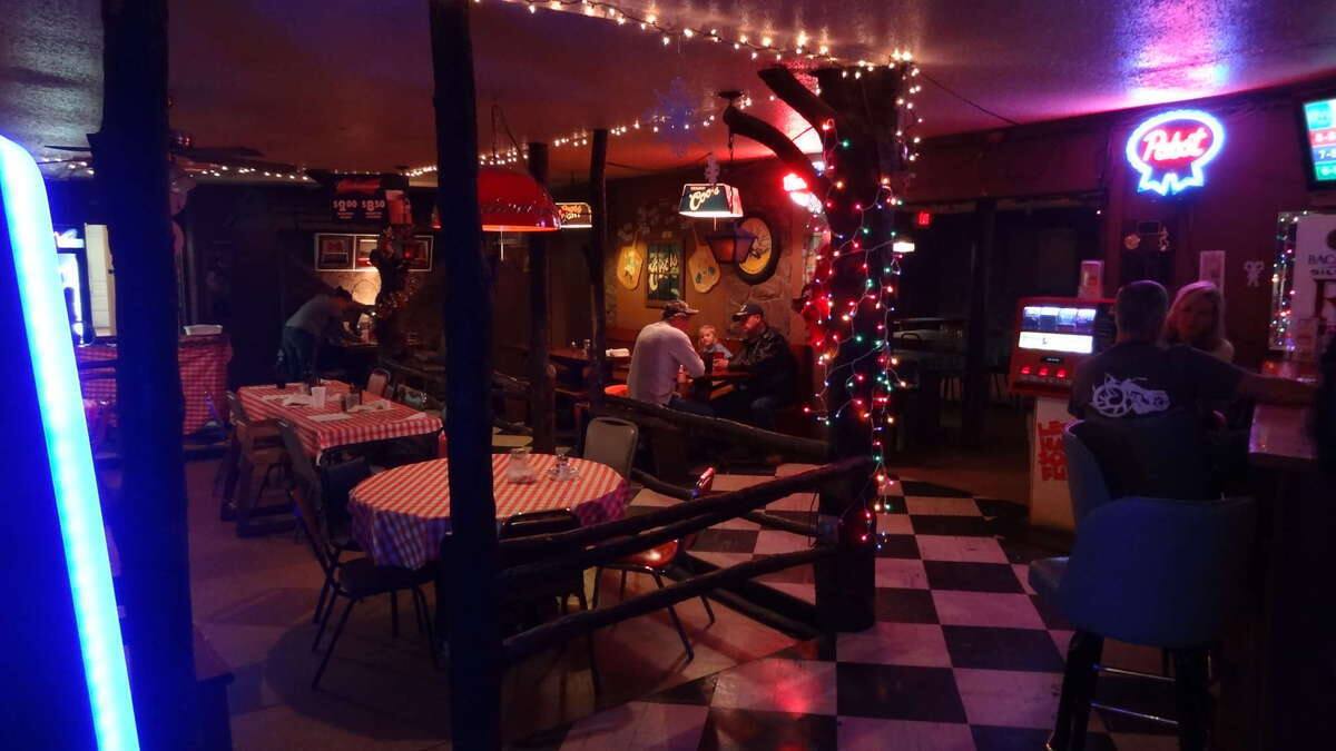Pizza Cellar Rockaway Beach Branson
