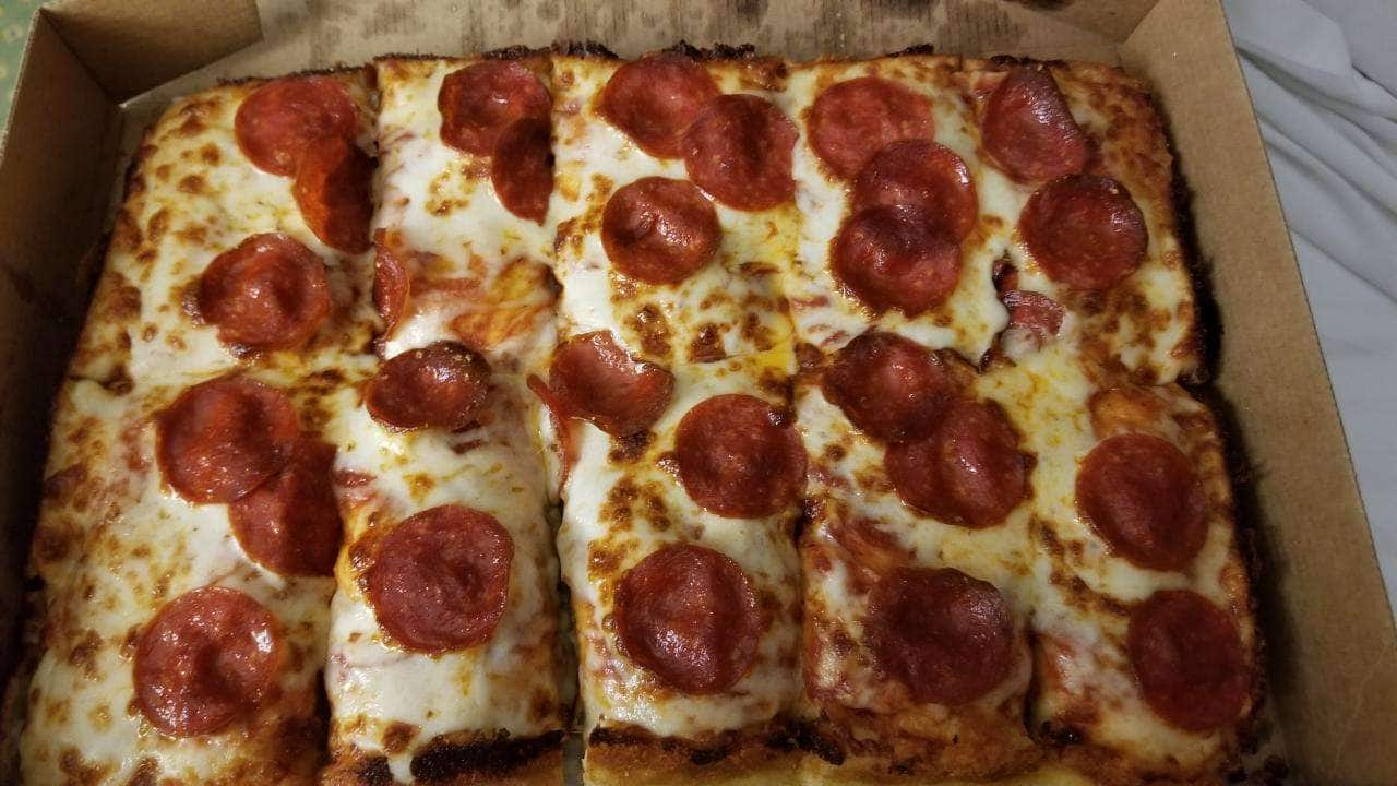 Hungry Howies Pepperoni Pizza Nutrition Facts | Besto Blog