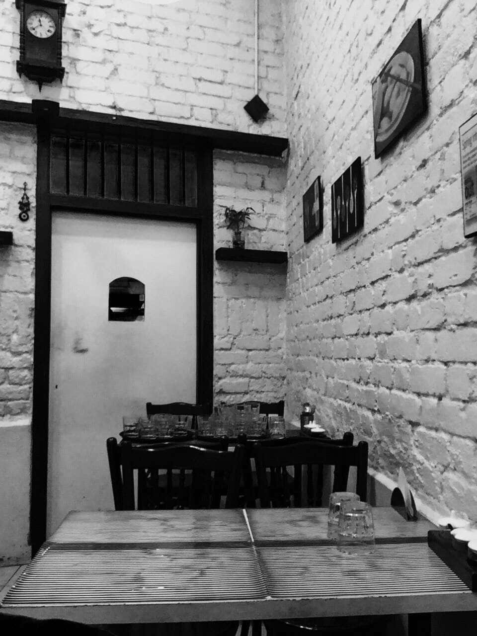 Spring Onion, Dadar Shivaji Park order online Zomato