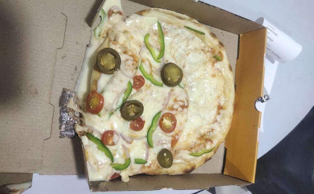 Crusto's Cheese Burst Pizza, Ambavadi, Ahmedabad Zomato