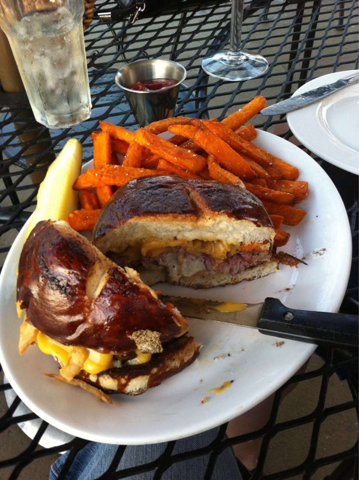 Scarlet Kitchen & Bar, Red Wing, Red Wing Zomato