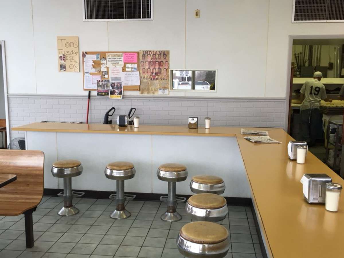 Tom's Donuts, Fort Wayne, Fort Wayne Zomato