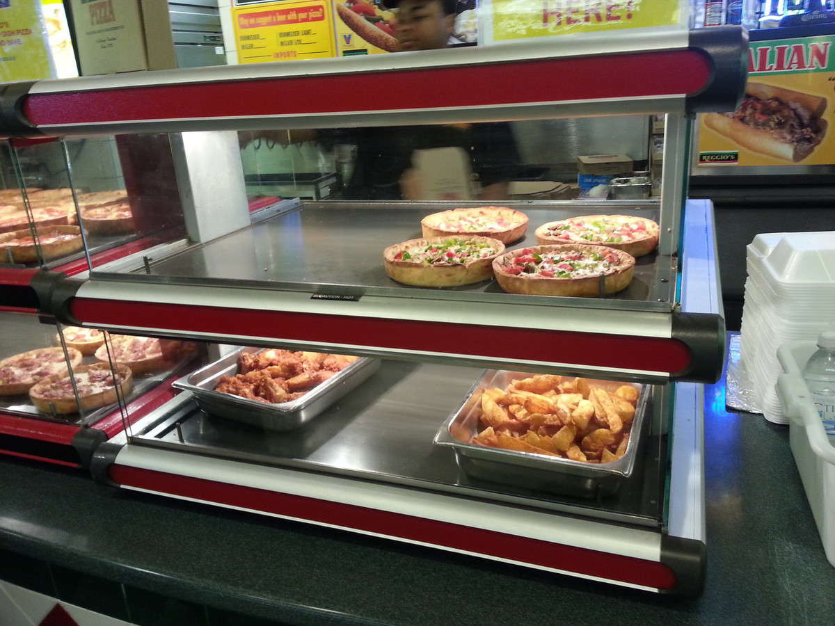 Reggio's Pizza, Airport Chicago O'Hare, Chicago