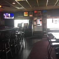 dog house lounge dubuque