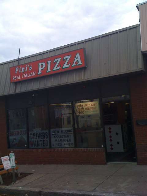 Pinis Pizza, Somerville, Boston 