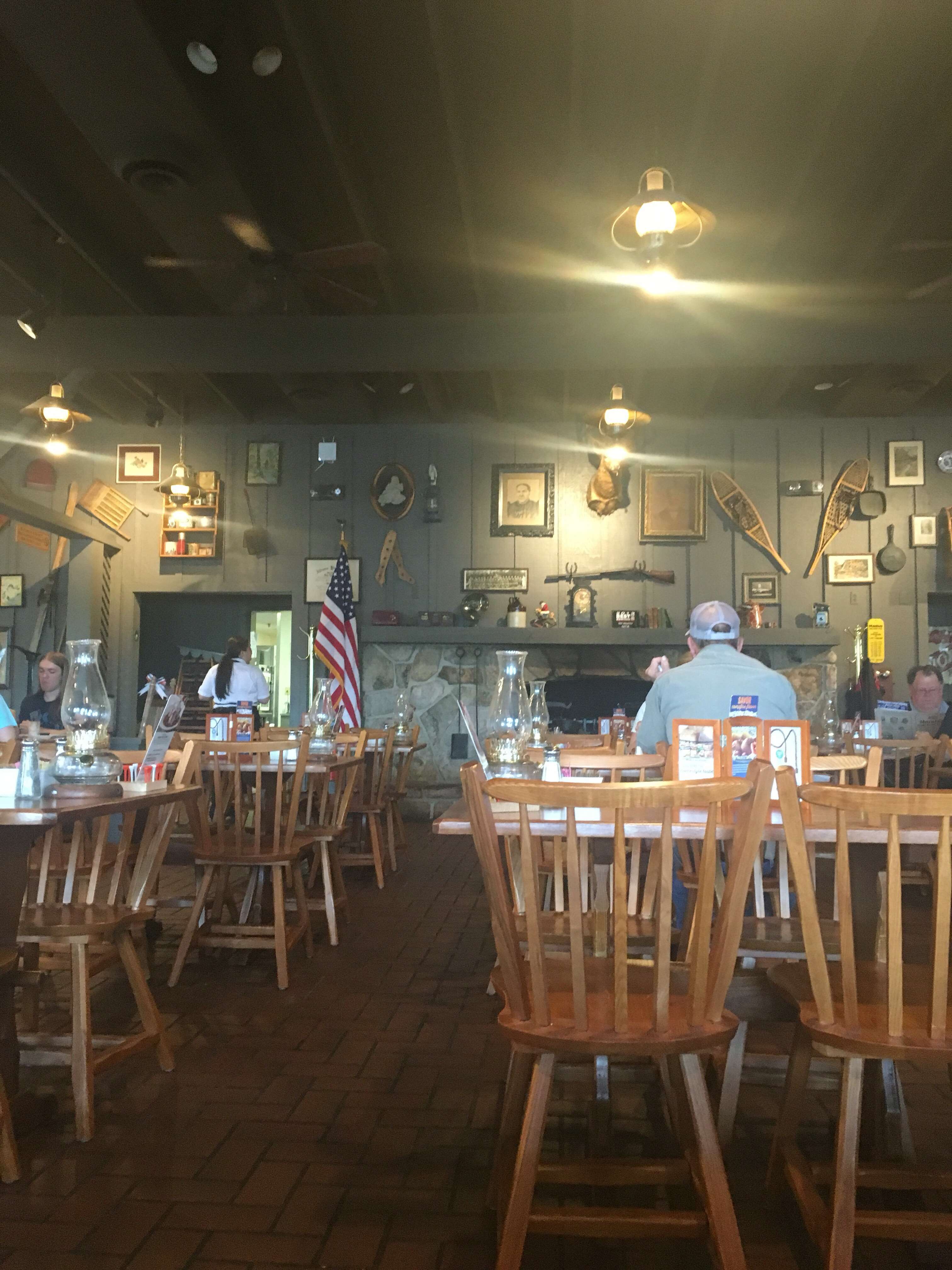 Cracker Barrel Old Country Store, Jonesboro, Jonesboro