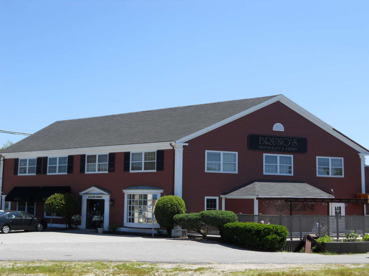 Brunos Restaurant And Tavern Portland Portland