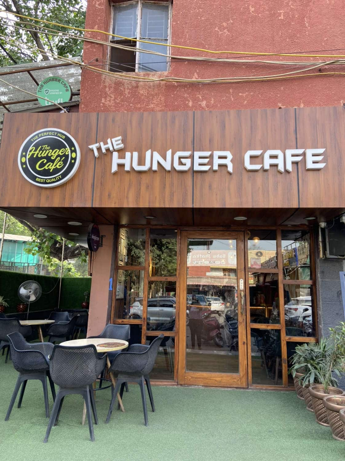 Cheap cafe store in rajouri garden