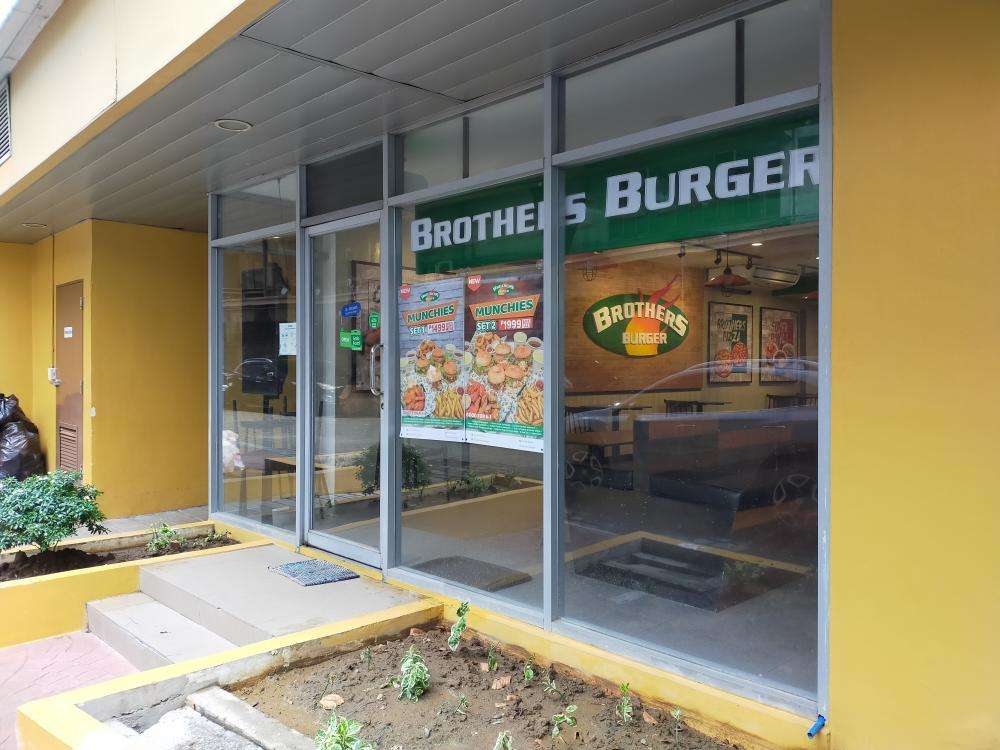 Brothers Burger, Malate, Manila