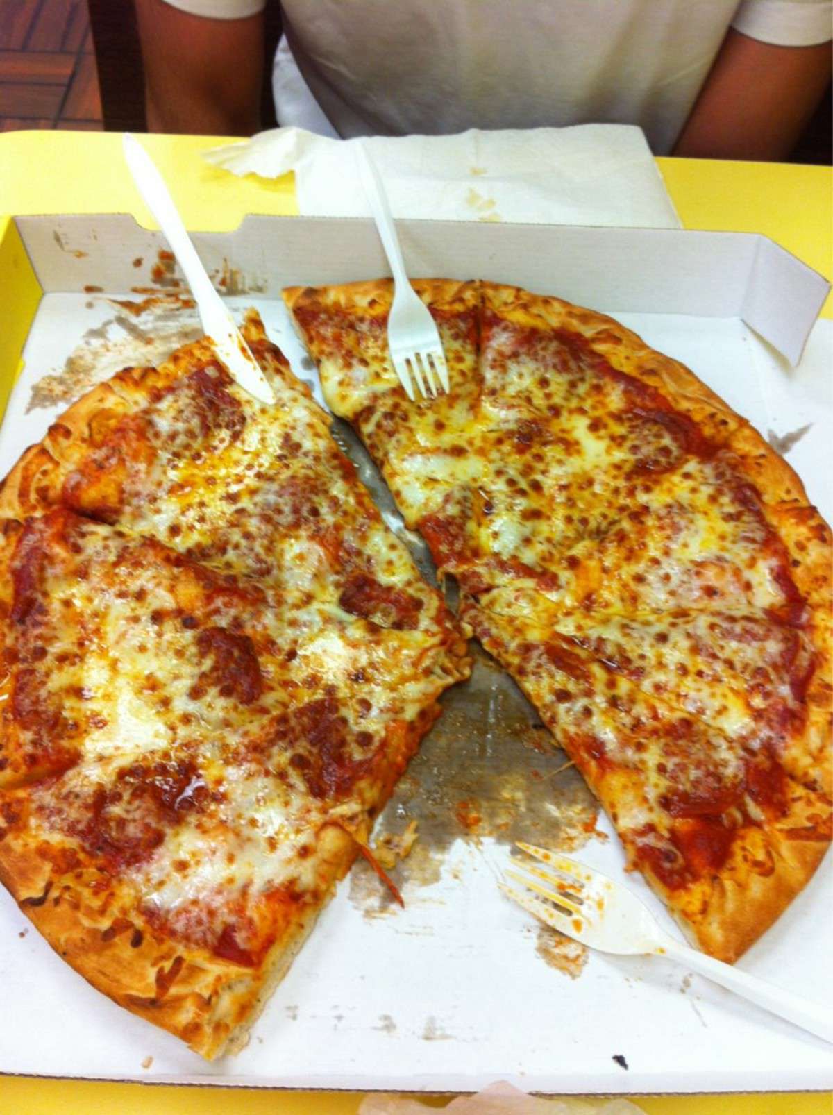 Hungry Howies Navarre Fl / Hungry Howie S Pizza Navarre Pensacola