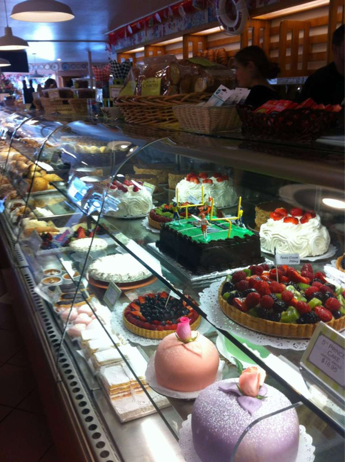 Gayle S Bakery Rosticceria Reviews User Reviews For Gayle S Bakery Rosticceria Capitola Monterey Bay