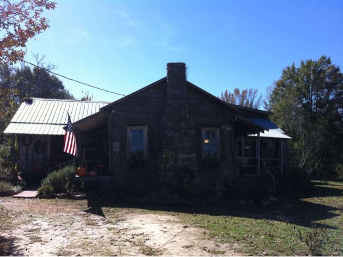 Menu of Farm House, Ellerslie, Columbus