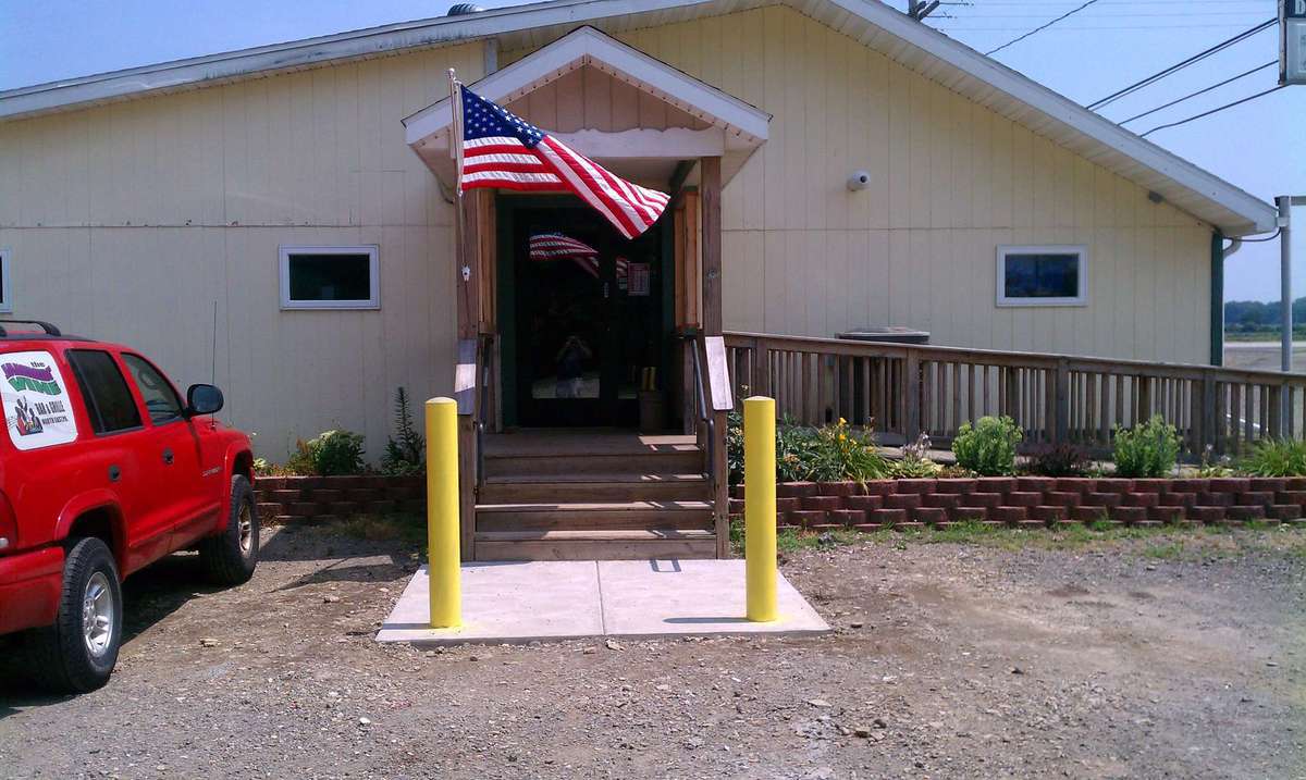 The Jammin' Vine Bar & Grille, North East, Erie Zomato