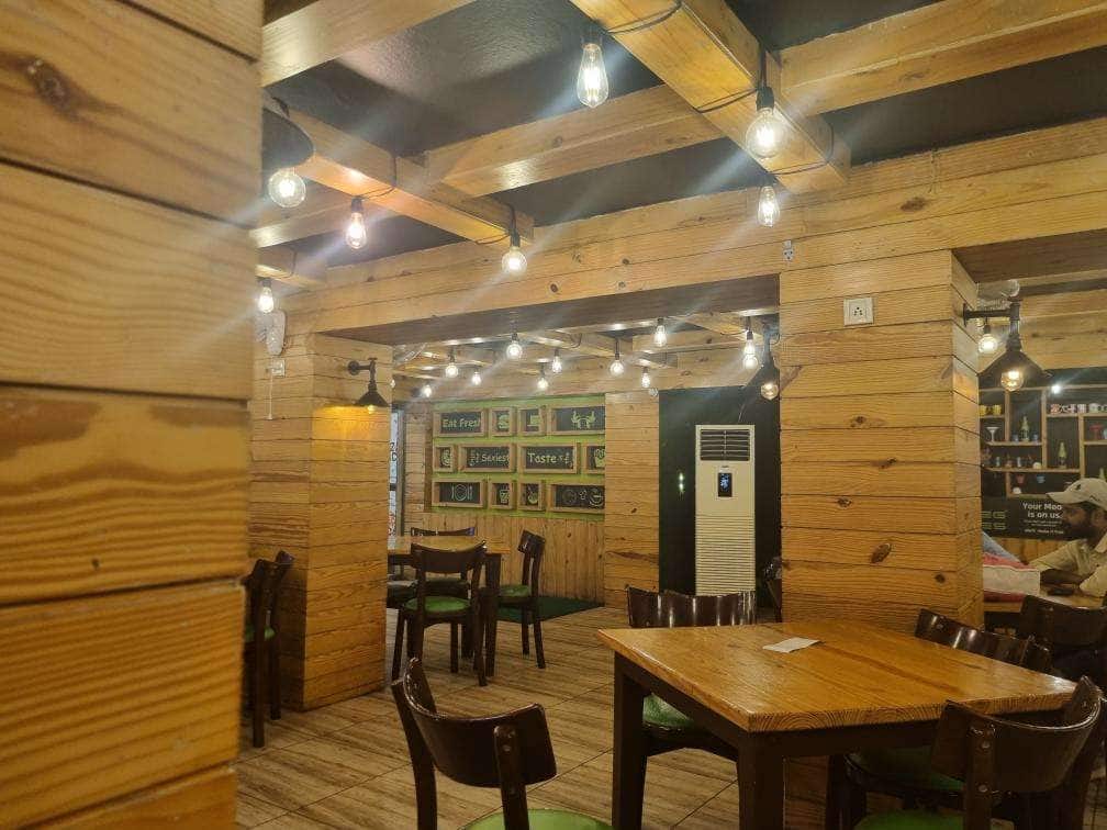 Restaurant image