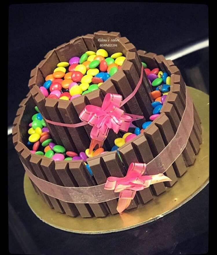Black , gold and glam✨✨ #blackandgold #cake #cakesofinstagram  #cakedecorating #hilonicakes #cakedesign | Instagram