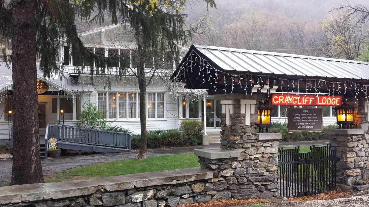 Gray Cliff Lodge Restaurant Menu