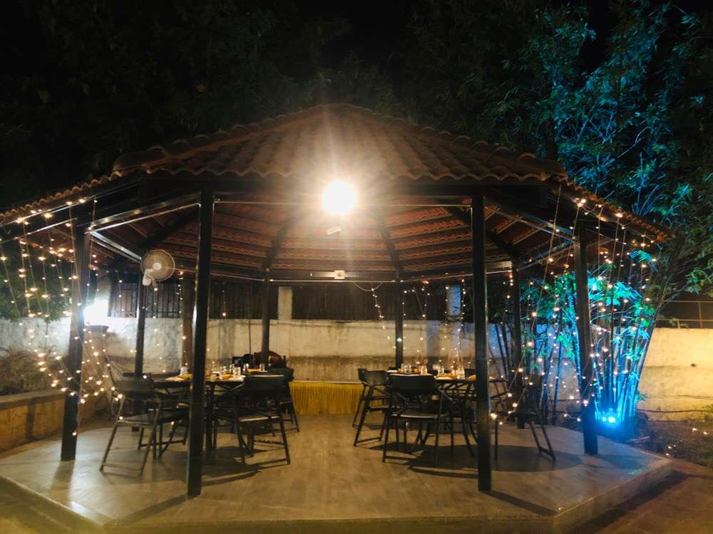 Under The Moon Gittikhadan Nagpur Zomato