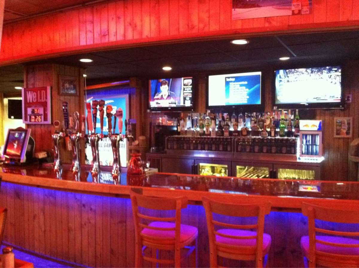 Hooters, Woodland Hills/71st Street Corridor, Tulsa Zomato