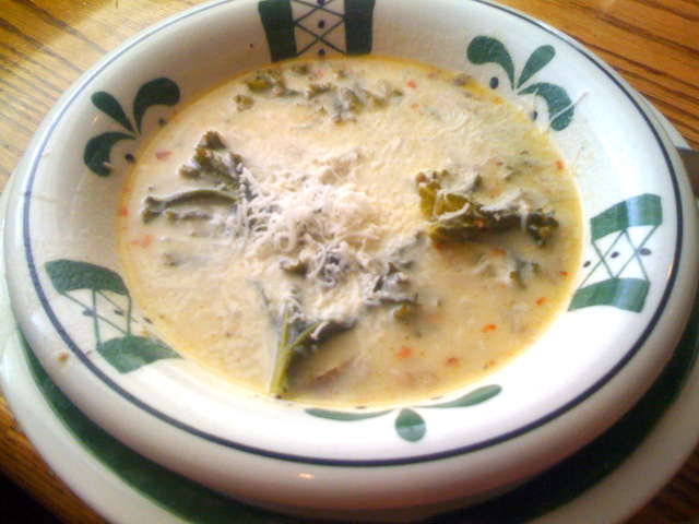 Olive Garden Italian Restaurant क फ ट एव च त र