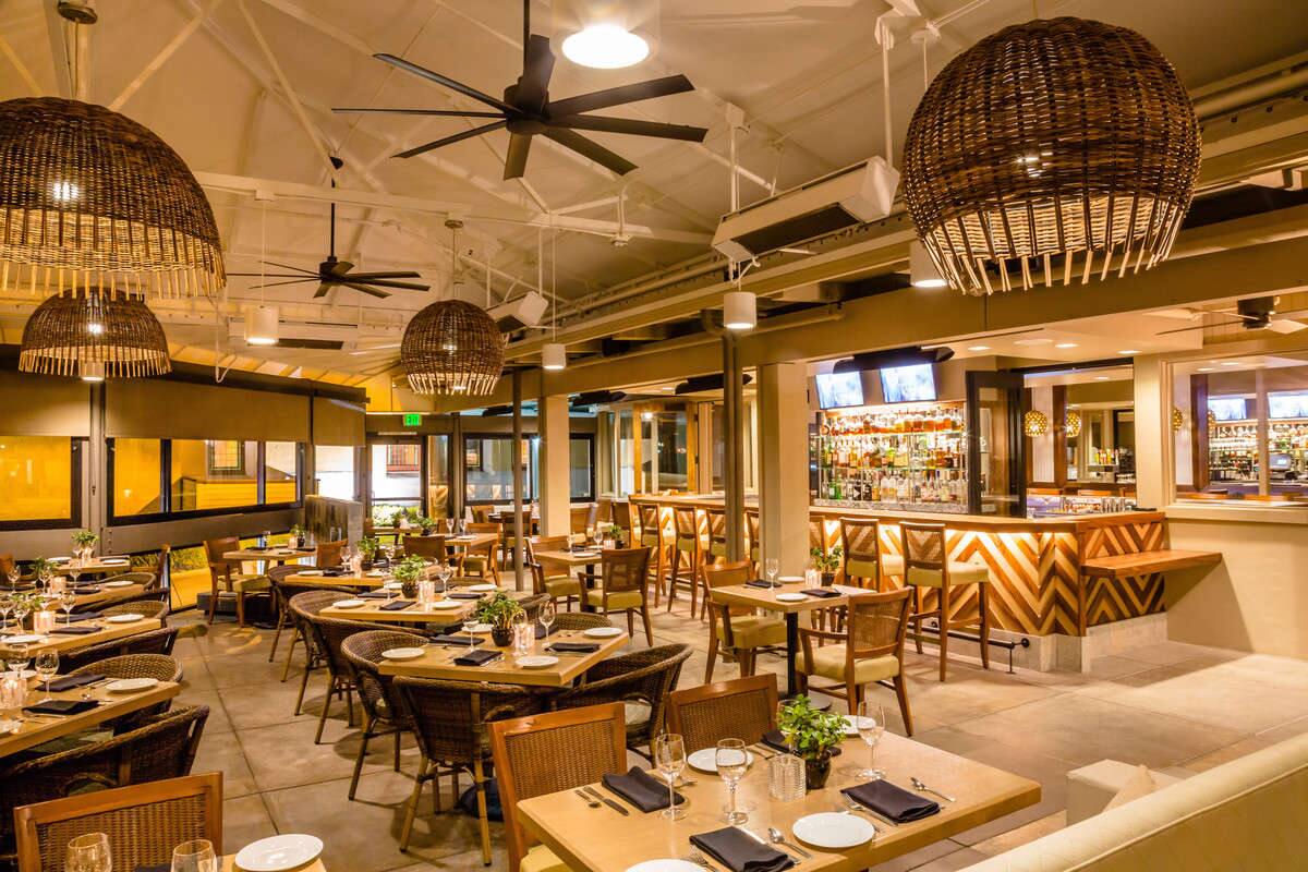 Zovs Dinner Tustin Christmas 2022 Zov's Bistro Tustin Photos, Pictures Of Zov's Bistro Tustin, Tustin, Orange  County